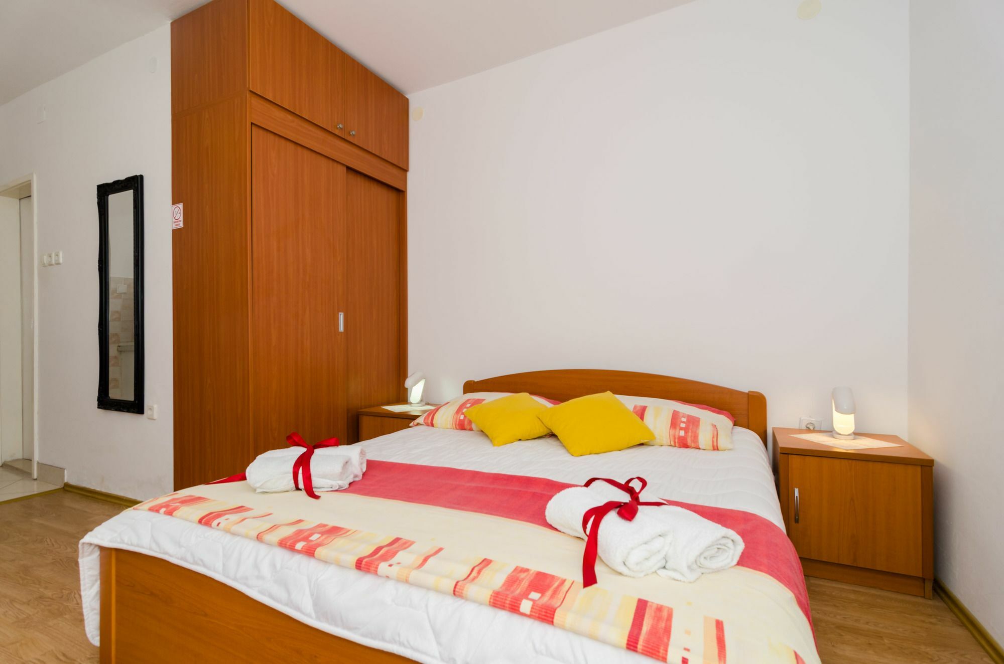 Apartments And Room Lora Dubrovnik Exterior foto