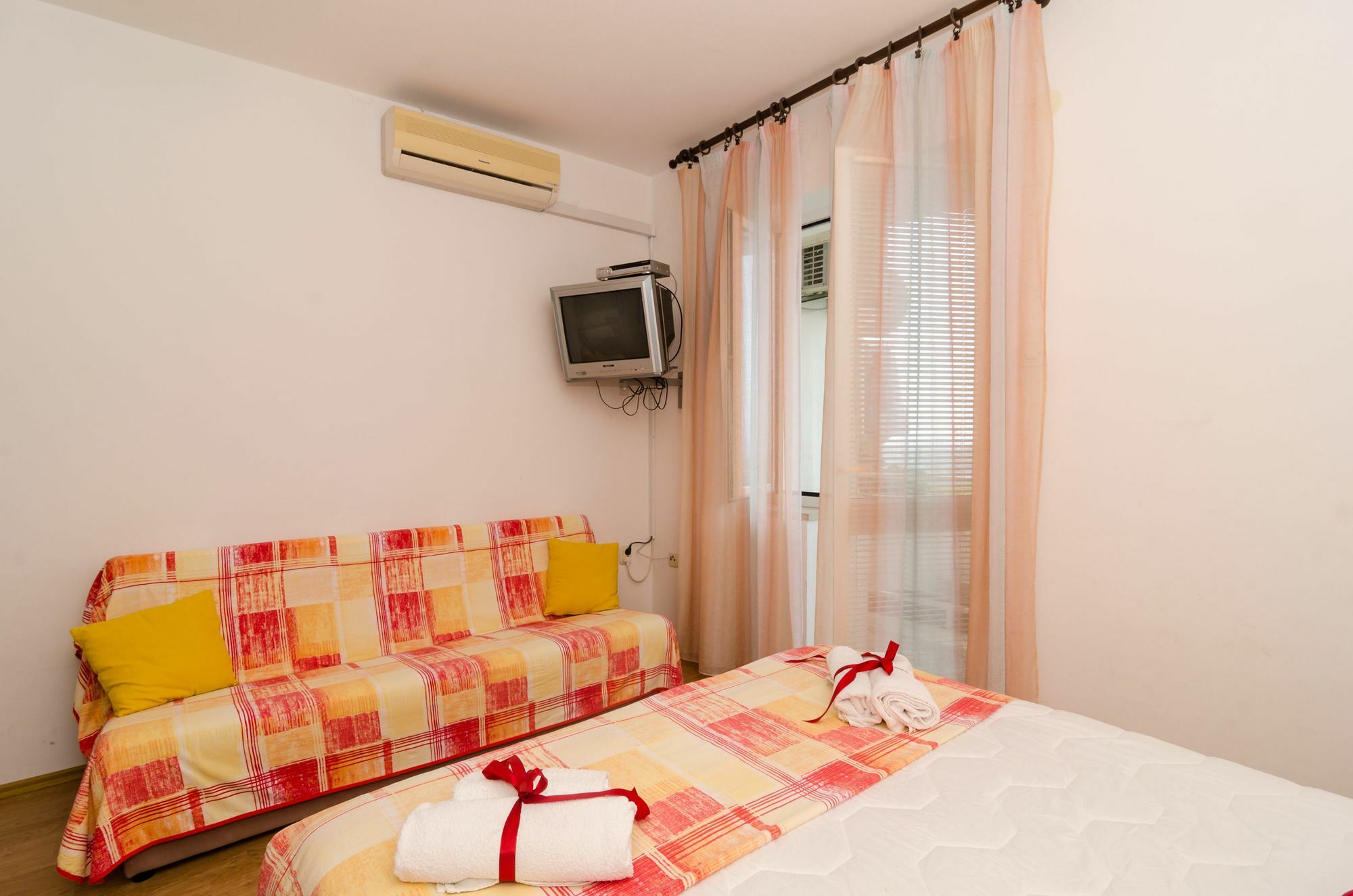 Apartments And Room Lora Dubrovnik Exterior foto